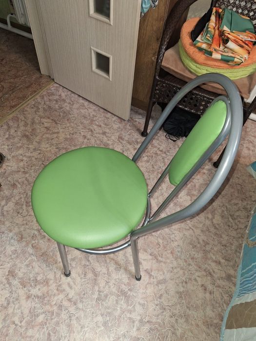 Продам стулья б/у