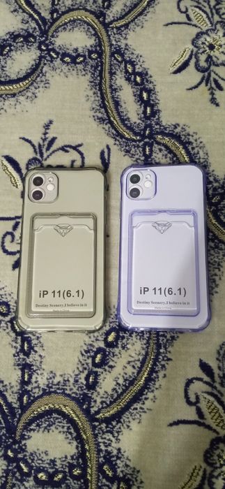 Чехол на iPhone 11