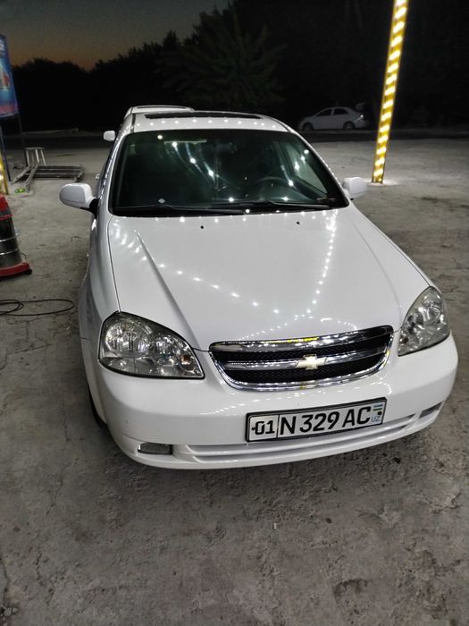 Срочна сотилади Lacetti 1.6