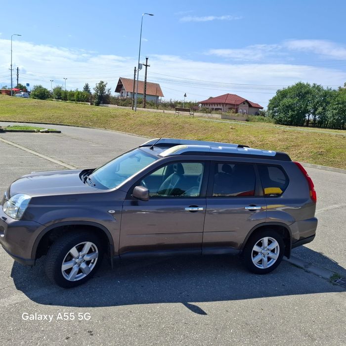 Vând Nissan x-trail Model T31
