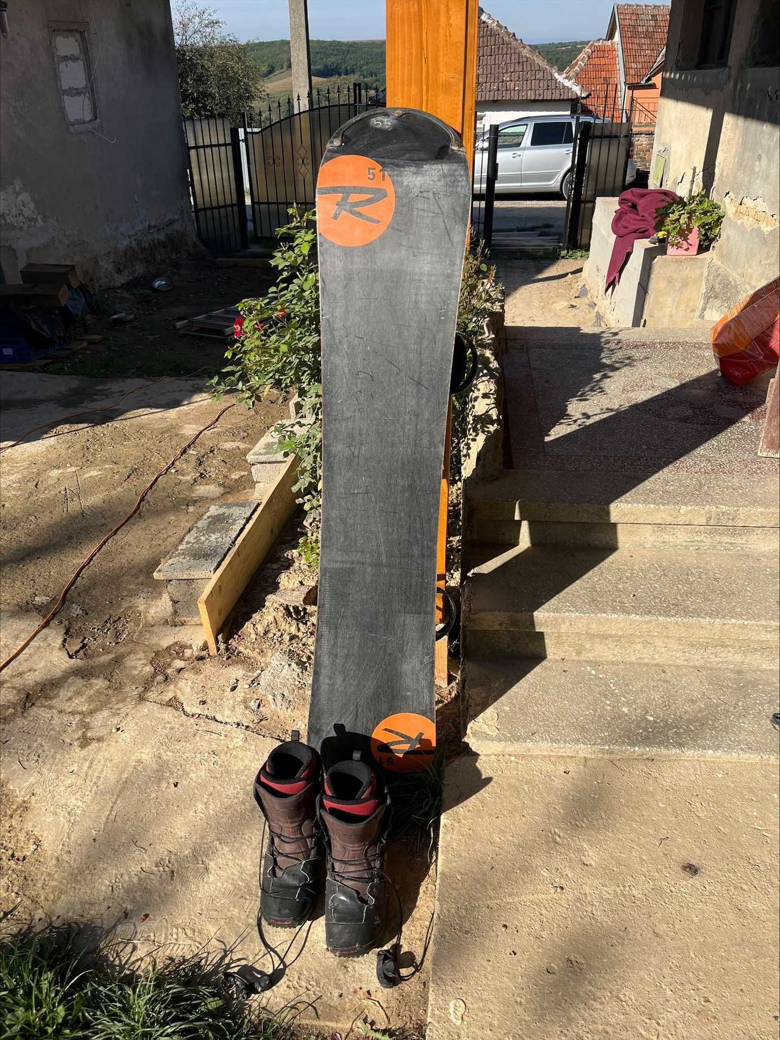 Snowboard ROSSIGNOL 151 cm + legaturi + boots