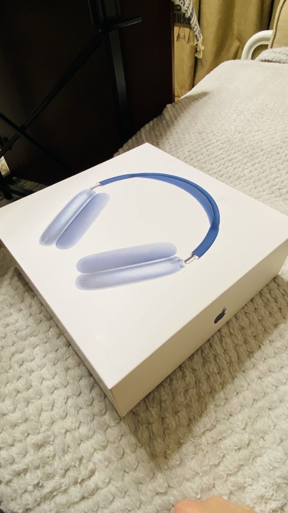 Продам Airpods Max