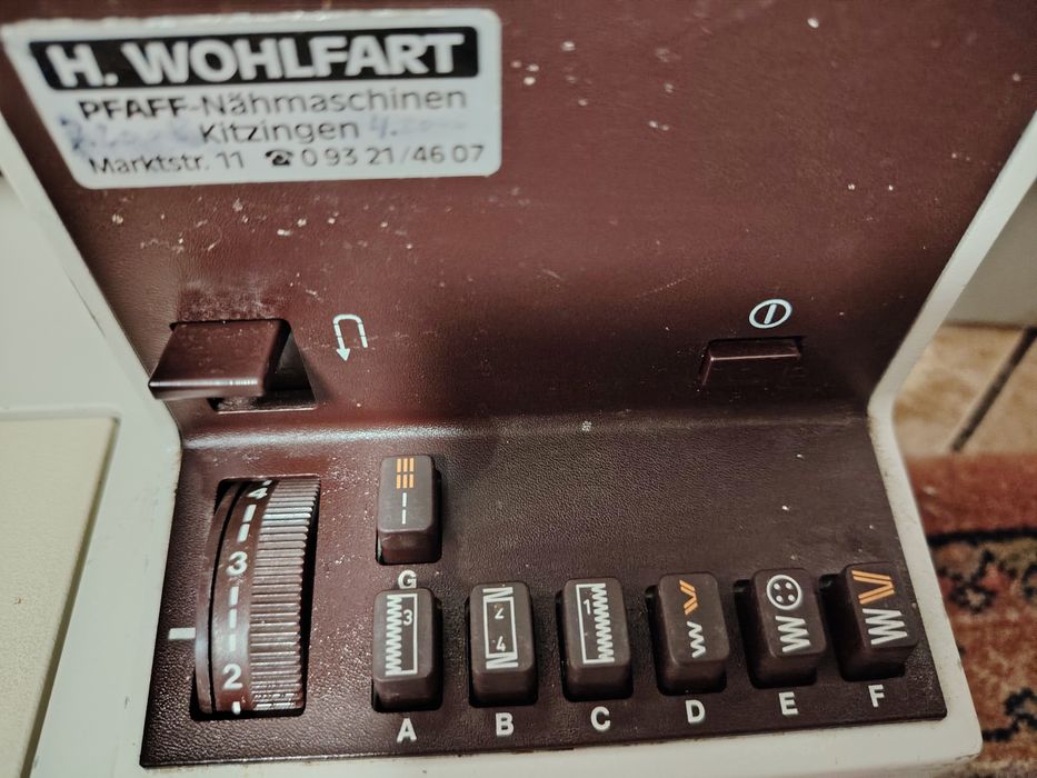 Masina de cusut pfaff  electric