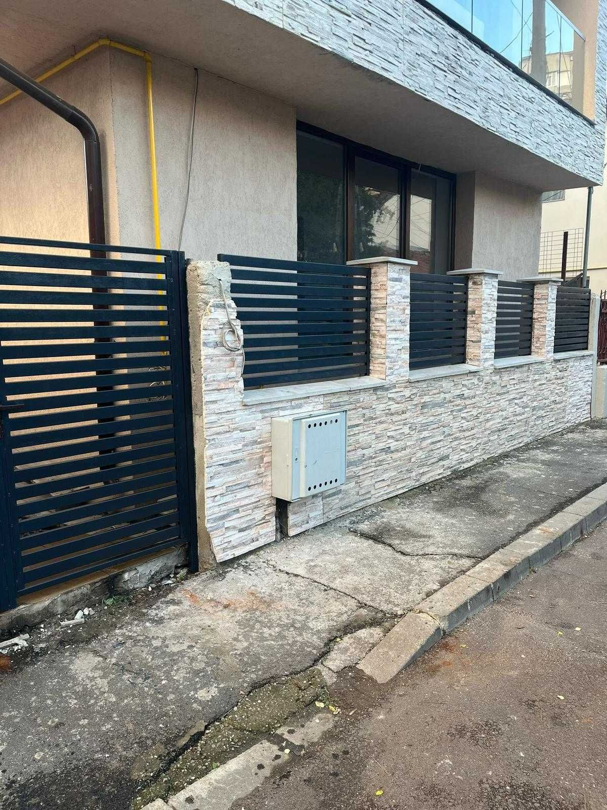 Construim garduri din sipca metalica, jaluzele, tabla, plasa si BCA