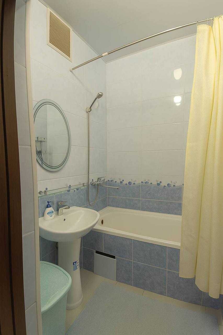 Махтумкули, 4-комн., евро, 111 м², кирпич срочно с ремонтом`