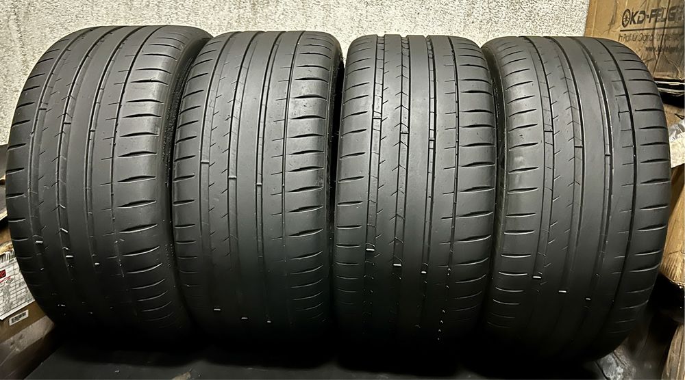 DOT:21г. 255/35/20 MICHELIN, 6мм