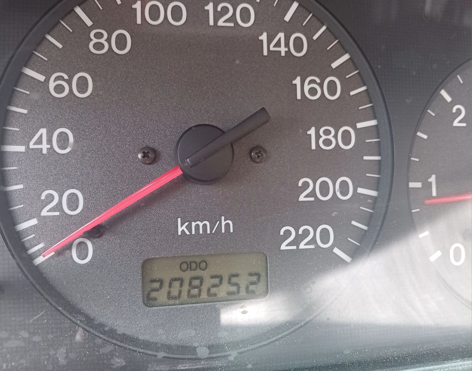 Mazda 323 2000кубика дизел