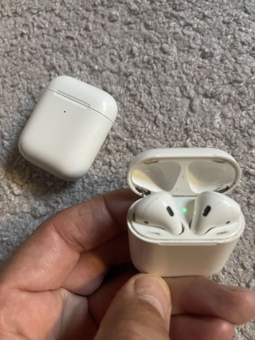 Casti apple airpods