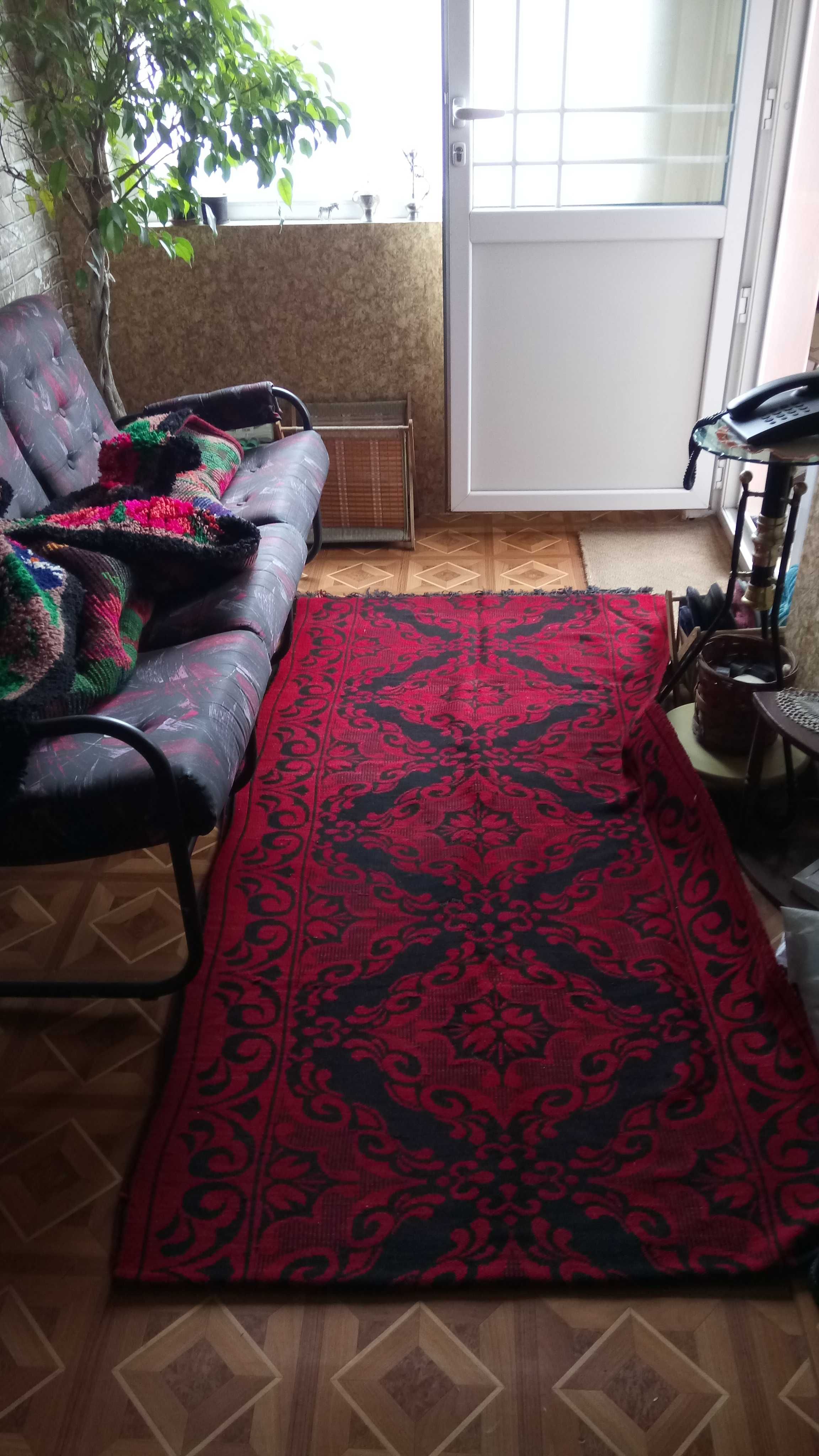 Жакардови пътеки 2м.50см.нови от 100%вълна