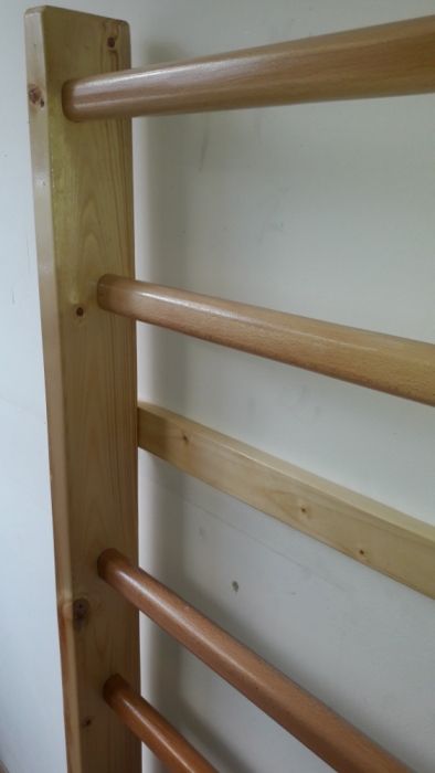 Spalier gimnastica medicala 200/70 cm, 9 trepte, lacuit