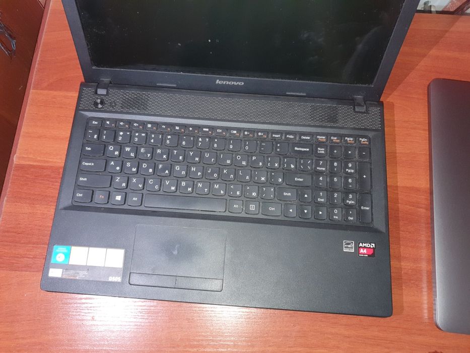 Lenovo noutbook plastik korpus