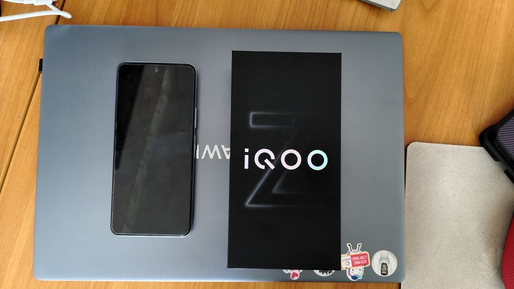 Продам Iqoo Z10X