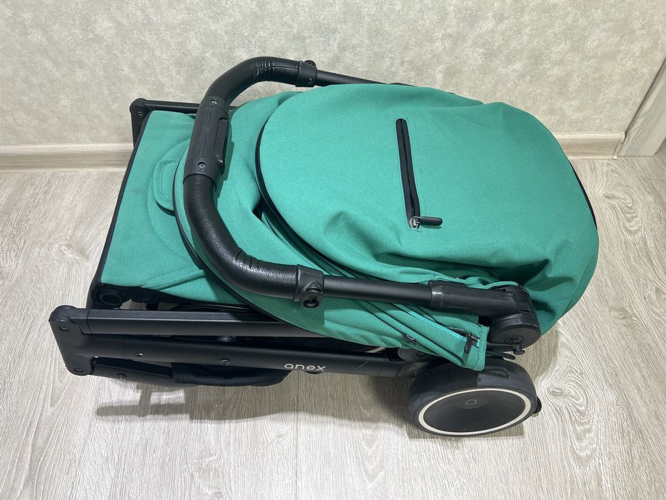 Коляска Anex в хорошем состоянии