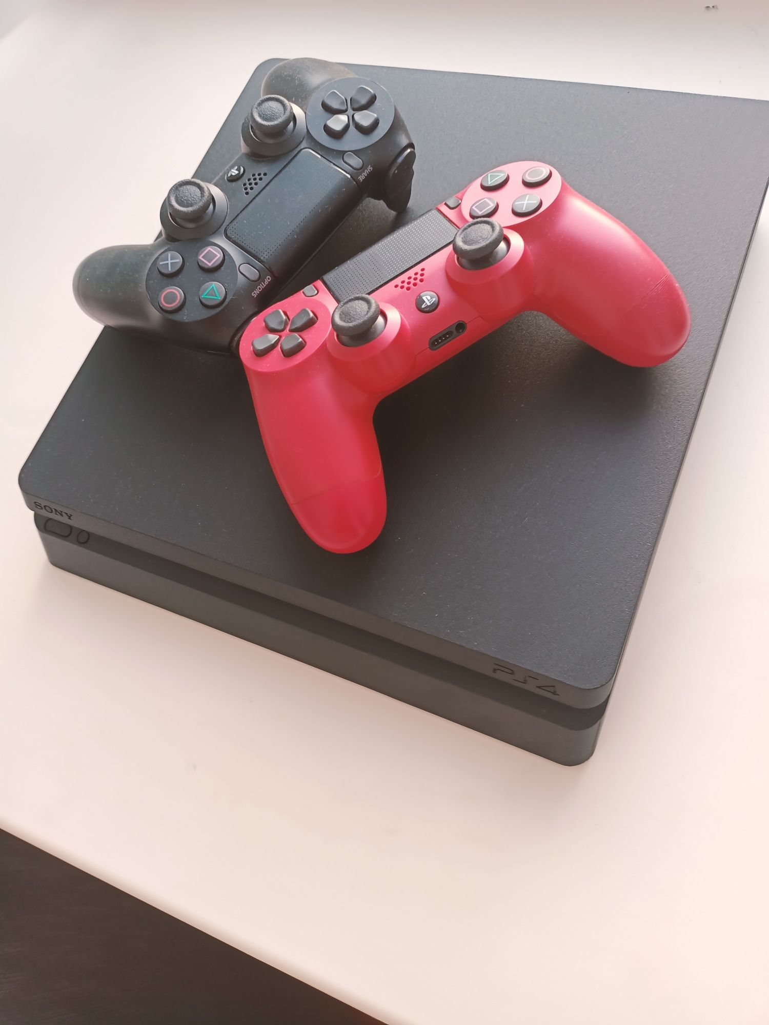 PlayStation 4 + игры