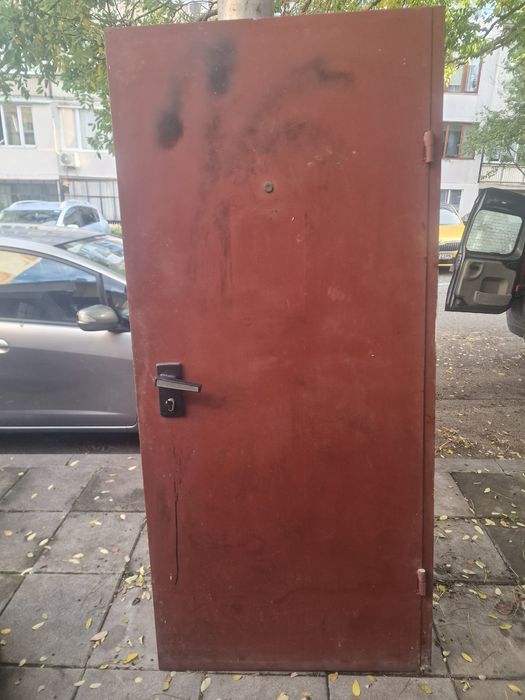 Метална врата с рамка 196*90