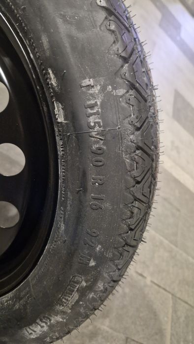 Roată de rezervă slim