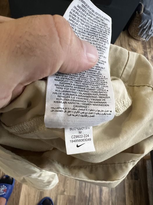 Nike Sportswear size M