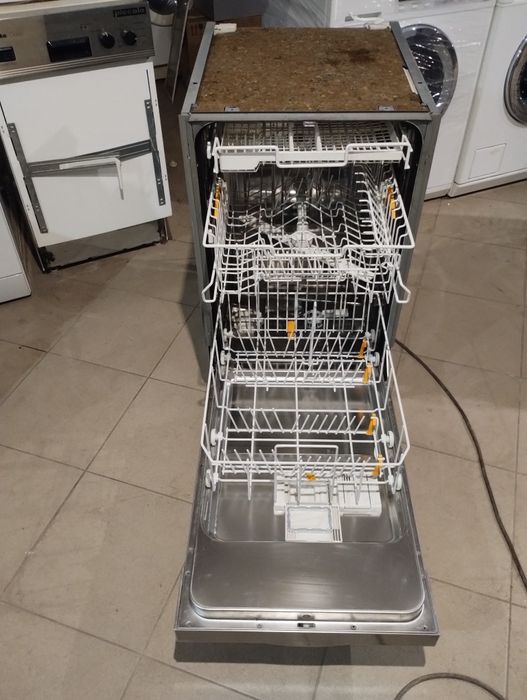 Съдомиялна Miele 45 см. Inox