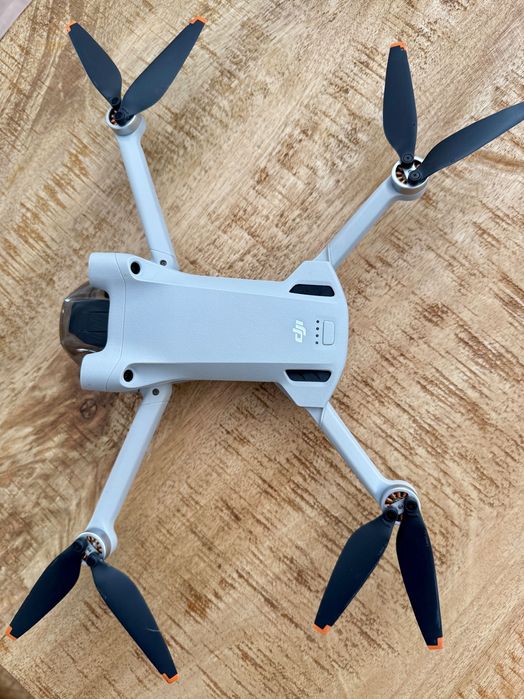 DJI Mini 3 Pro – Geantă transport + baterii + filtre incluse