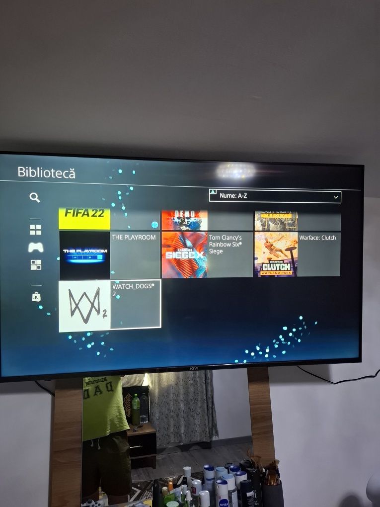 VÂND Ps 4 slim 1TB