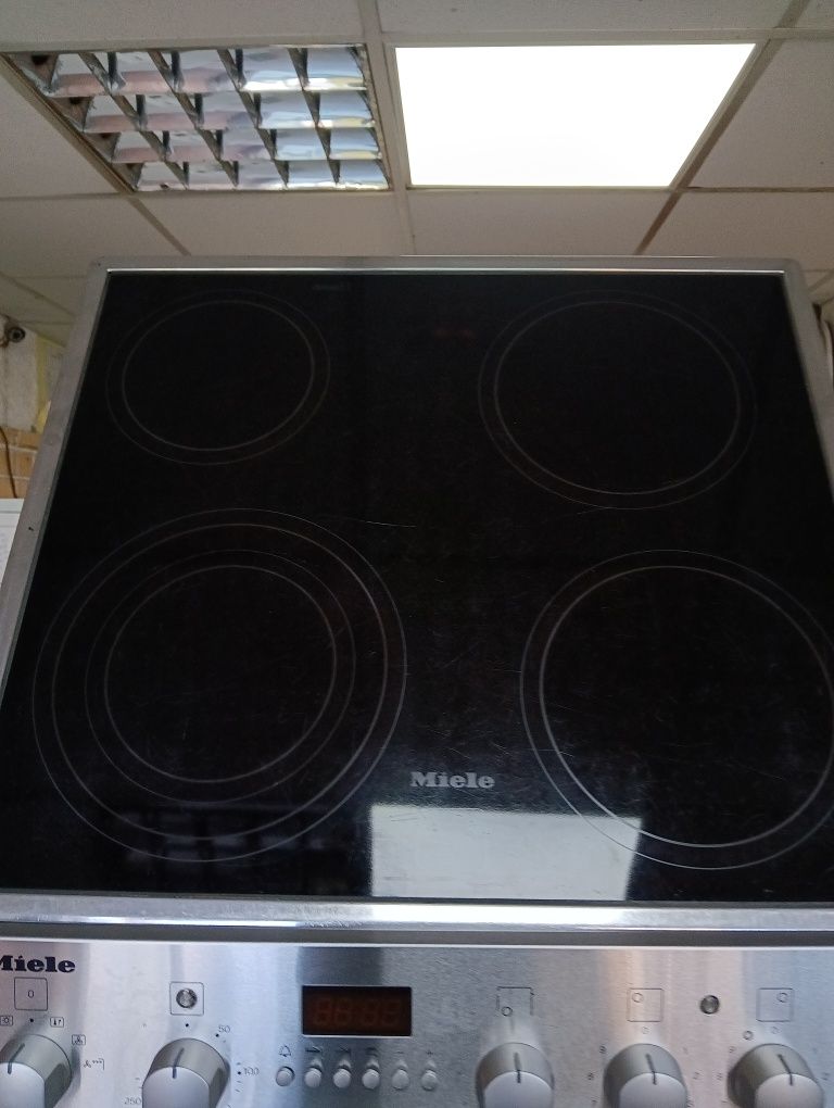 Иноксова печка за вграждане Miele Made in Germany 2 години гаранция!