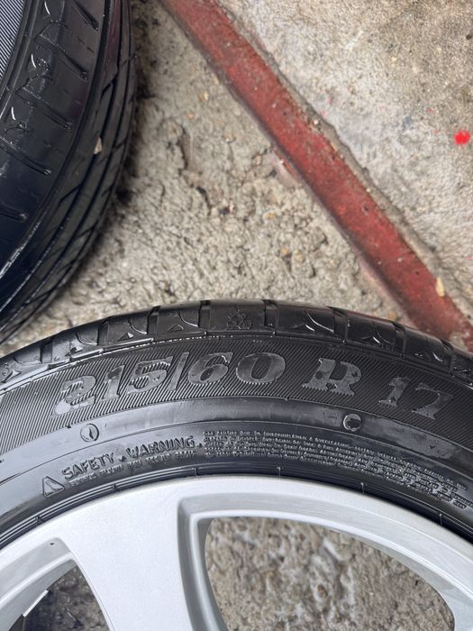 Лети джанти 17-ки с гуми 5х 114.3 ЦО 66.1мм/ Свалени от Нисан Кашкай.