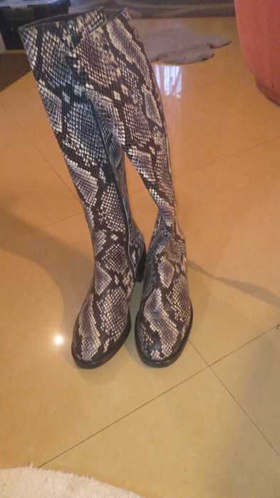 Ботуши Gianni змийски принт 36 номер