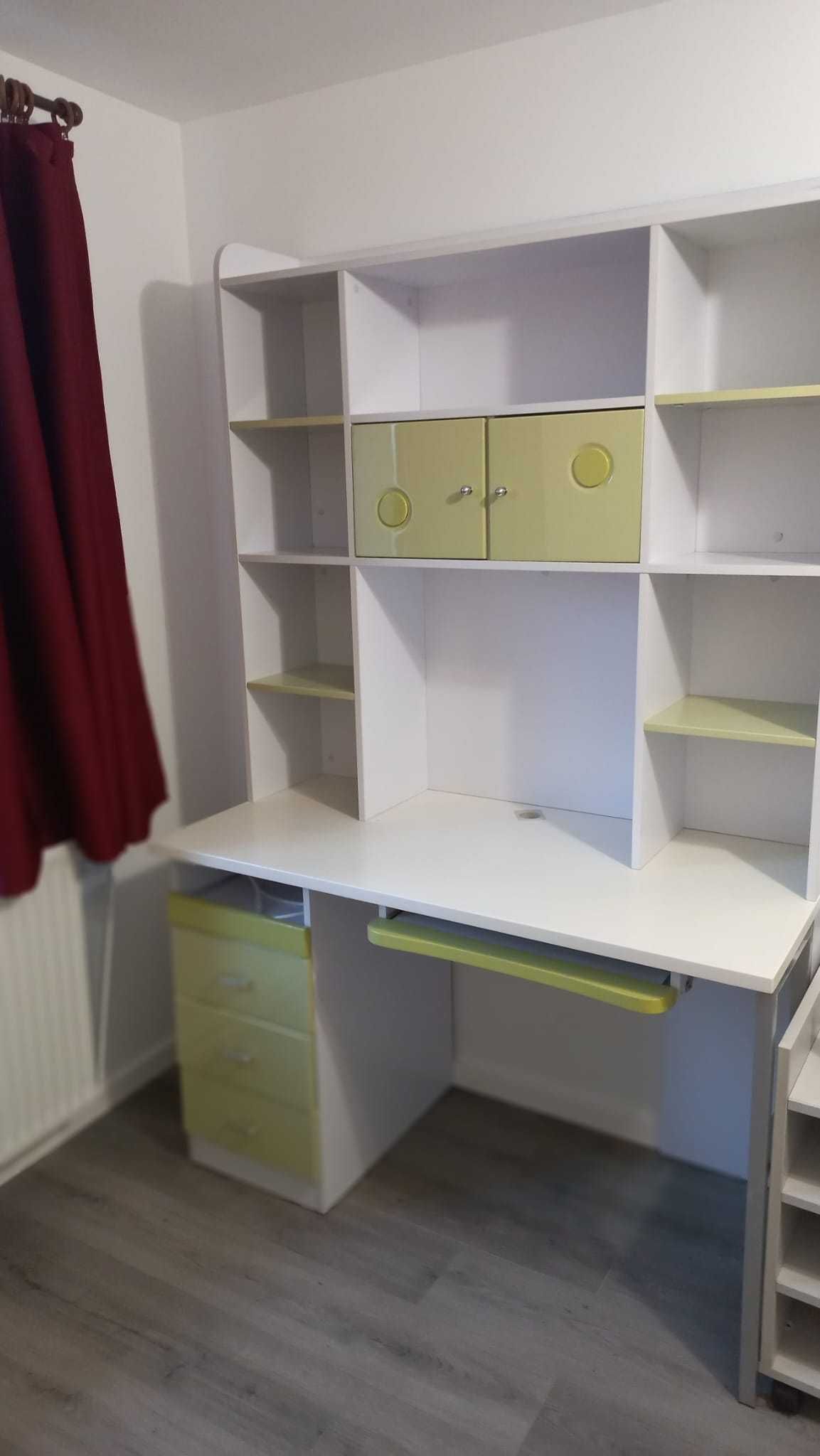 Vand mobilier adolescent sau piesa individuala din mobilier!
