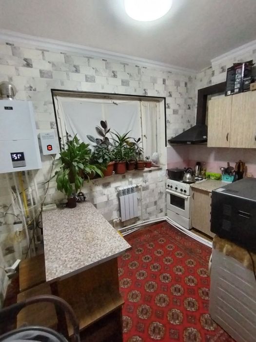 Bo'stonlik charvoqda dom kvartira sotiladi 1 xonali