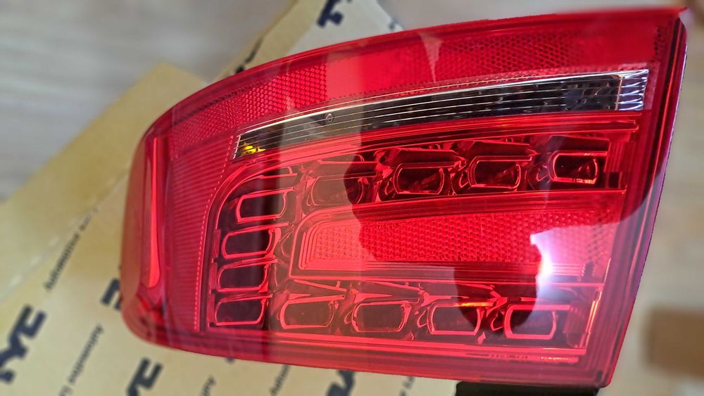 Заден LED стоп за Audi A4 B8 Седан - НОВ