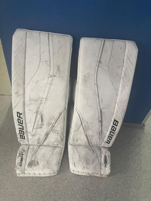 Щитки Bauer вратарские,   размер L