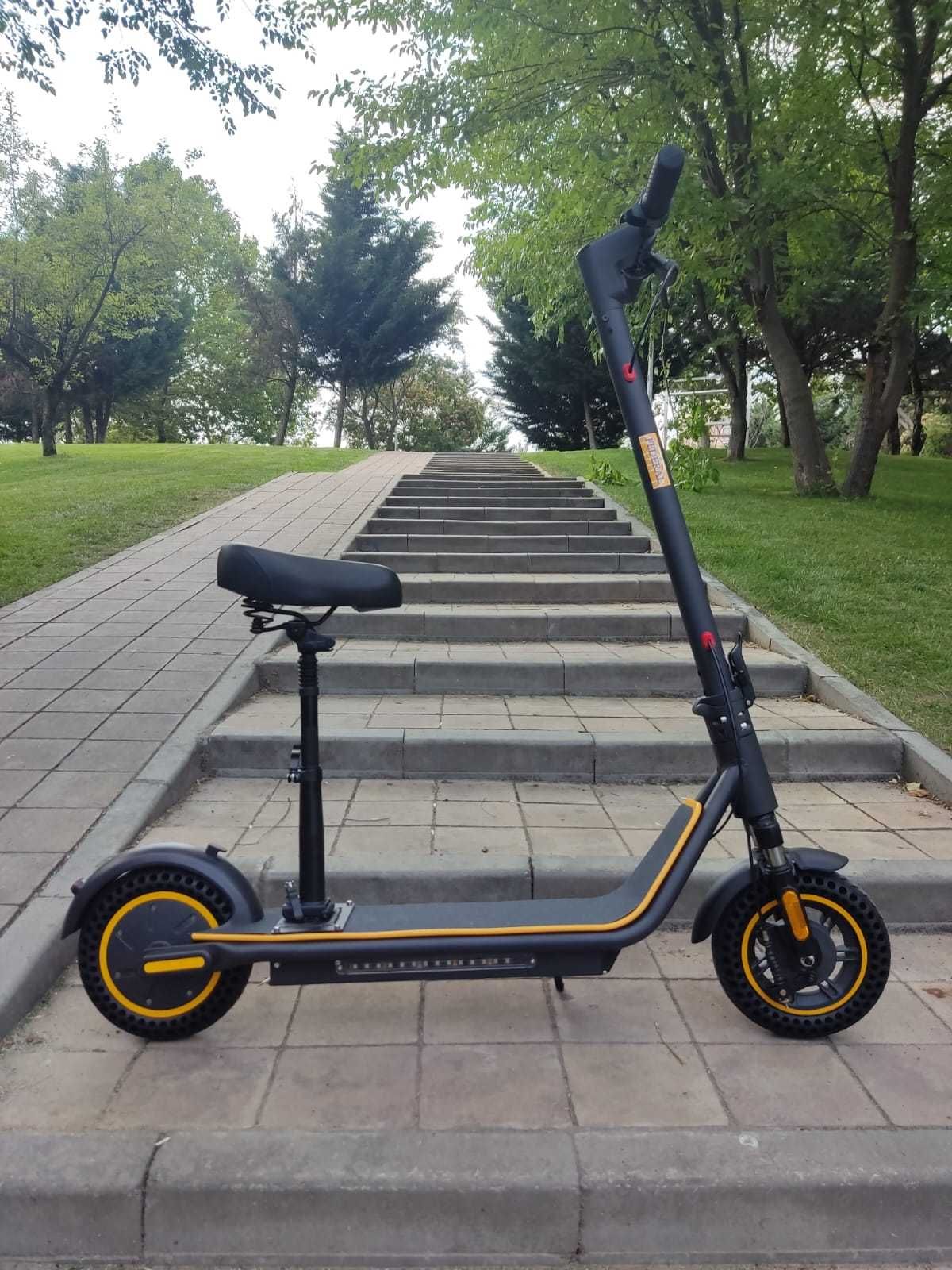 Trotineta electrica - noua - solida usoara scuter electric bicicleta