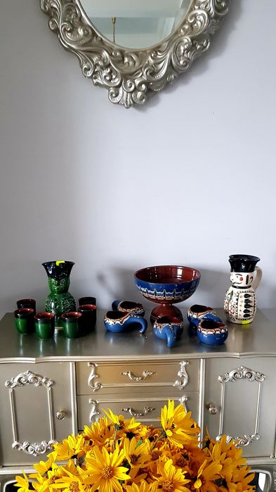 Carafe/căni vechi din ceramică