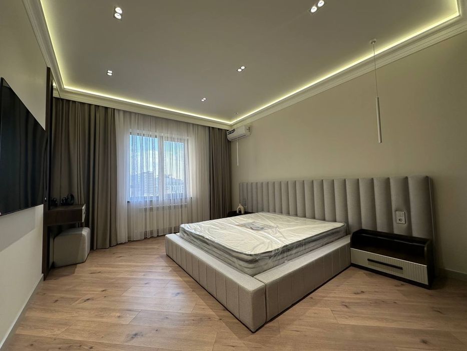 ПРОДАЕТСЯ   КВАРТИРА 4/7/10 в 
ЖК «Мухташам»
Метро Минор, Финансовый И