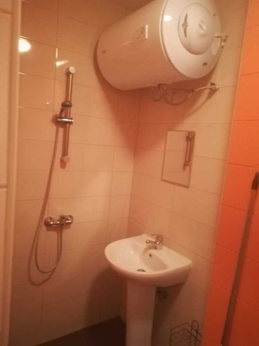 Дава се под наем Едностаен апартамент в Пловдив, Кючук Париж - 45 кв.м за 219.3 € - Снимка #4