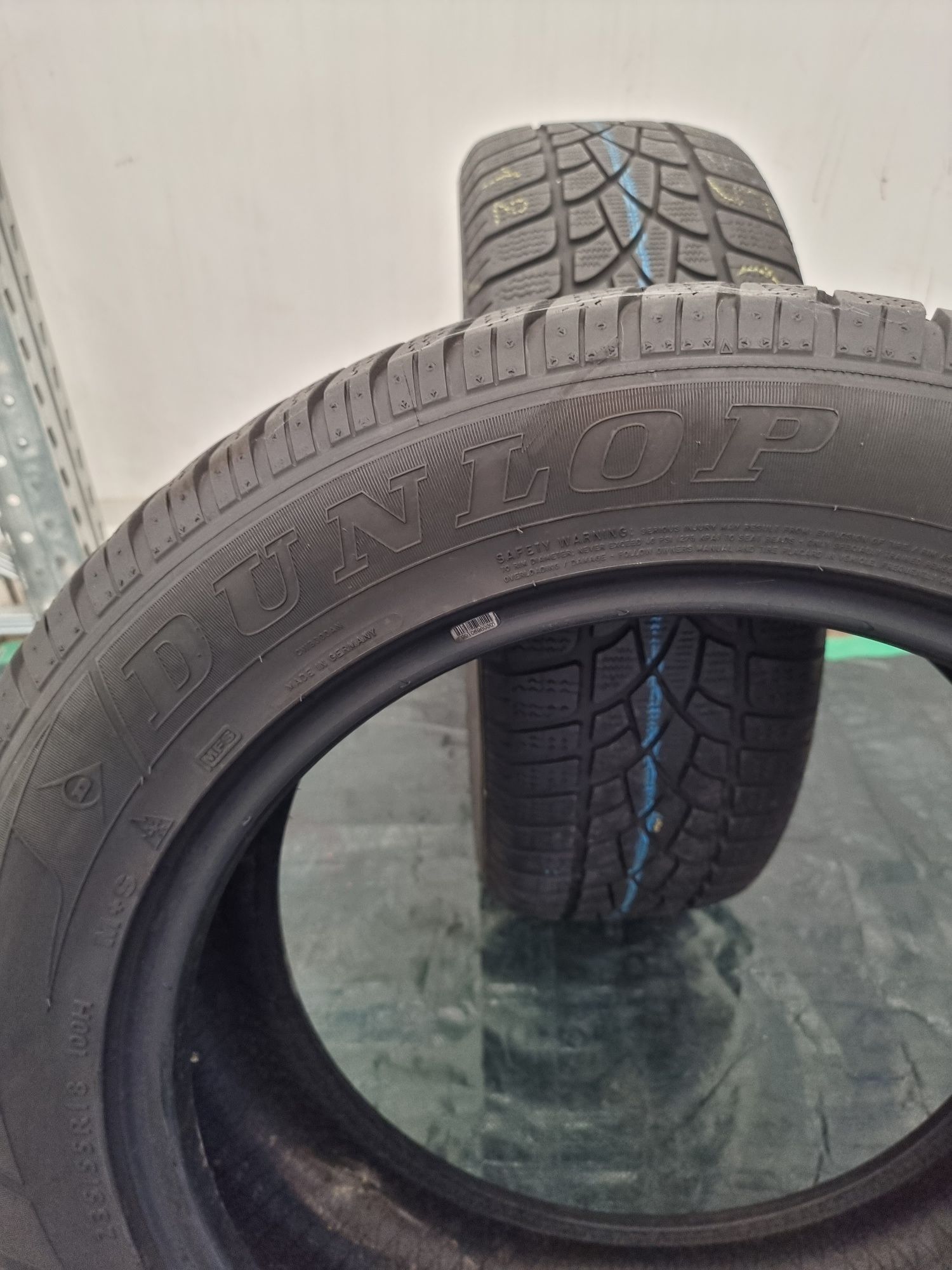 235.55.18 dunlop m+s