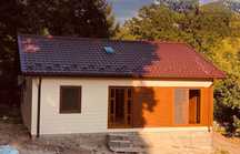 Casa modulara si garaje auto din structura metalica si panou sandwich