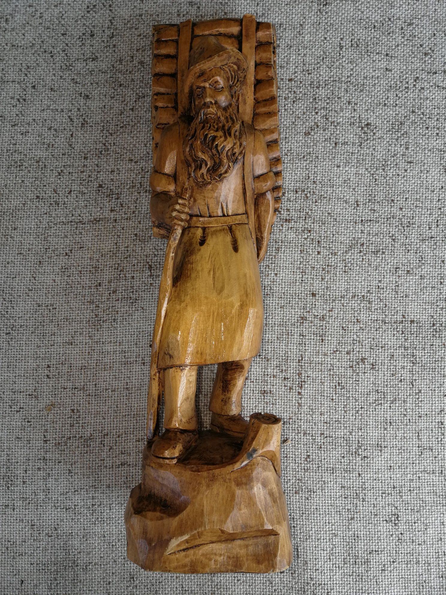 De vânzare sculptură din lemn