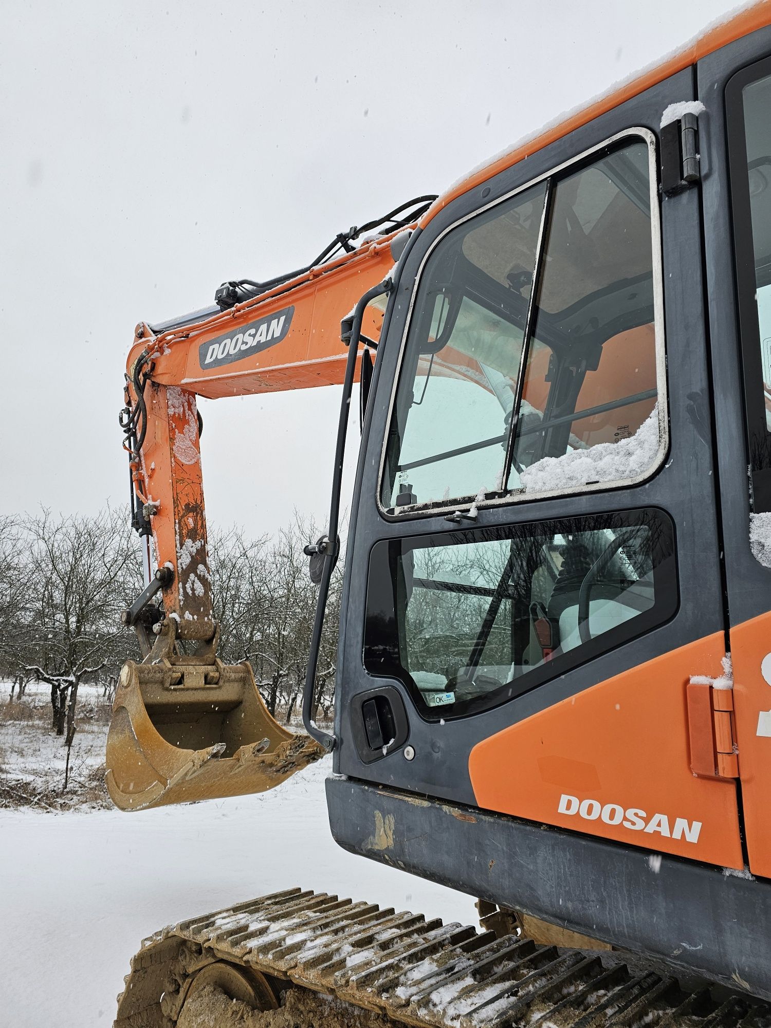 Vând Doosan DX235NLC