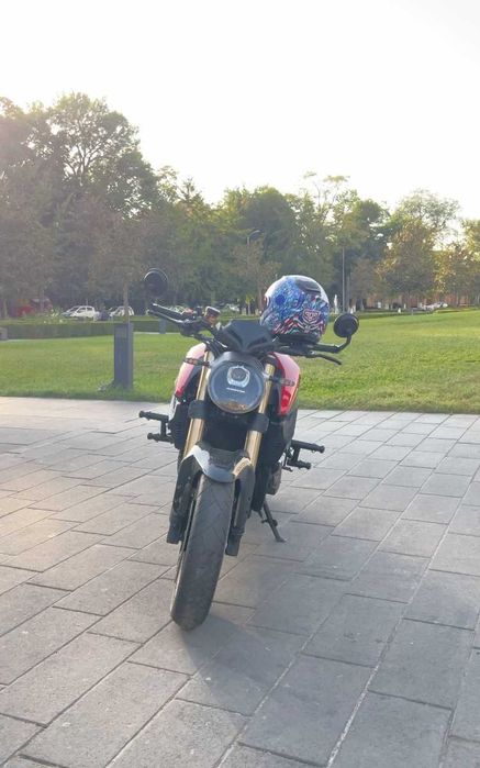 Спортивный мотоцикл QJ Motor 600srk