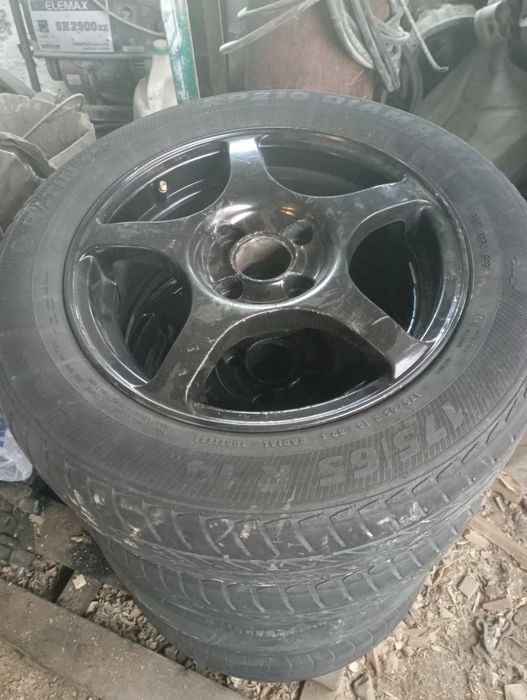 Продам диски с резиной 4штуки r14