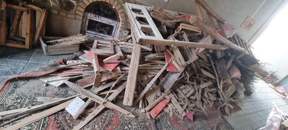 Samarqand Badal Mahallasida O'tin 400.000 so'm srochni