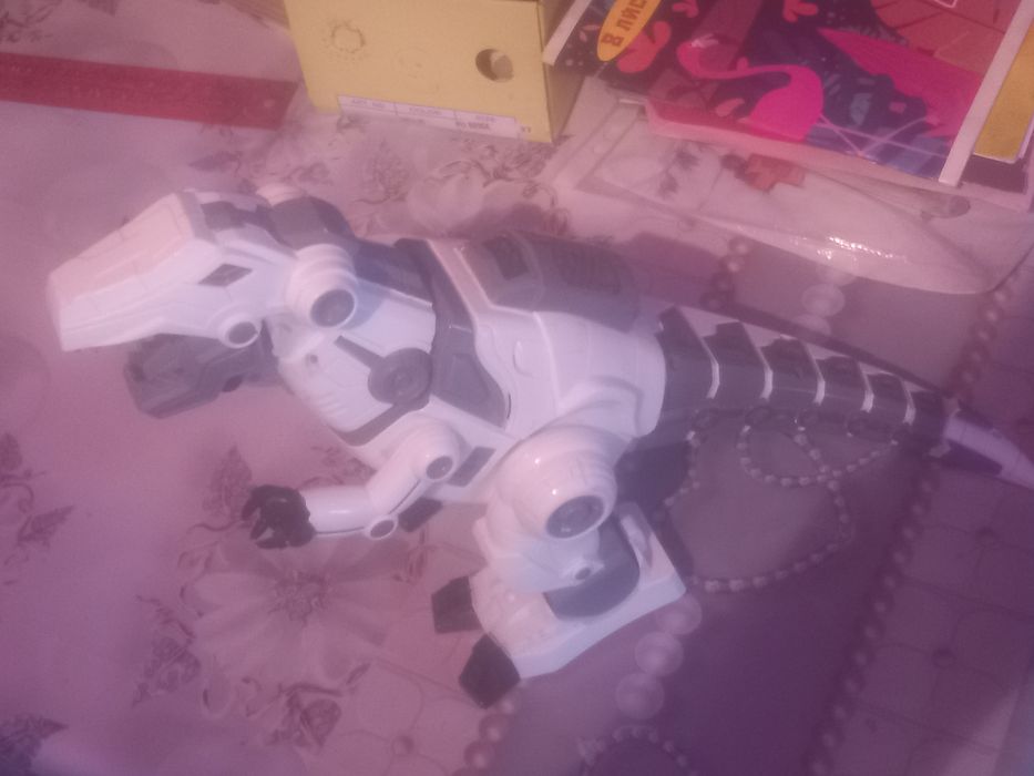 Продам детские Скорпион новый на батарейках