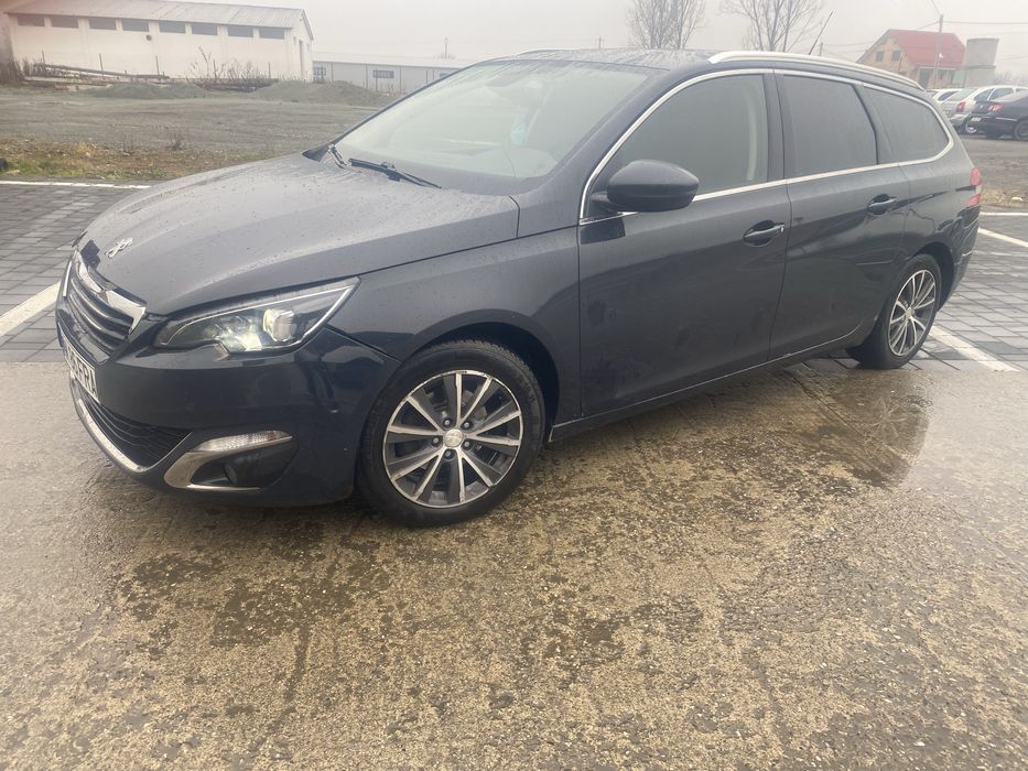 Peugeot 308   2016