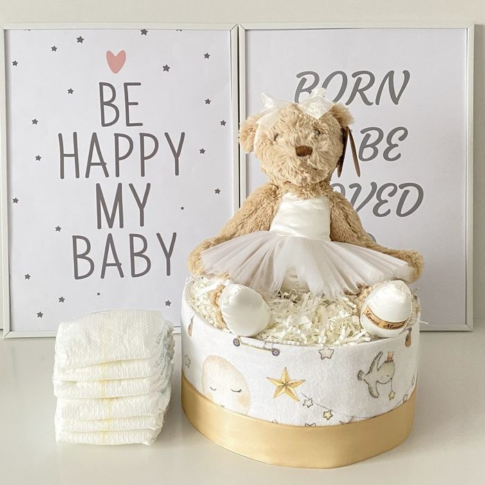 Tort din scutece Pampers cu jucarie Louise Mansen
