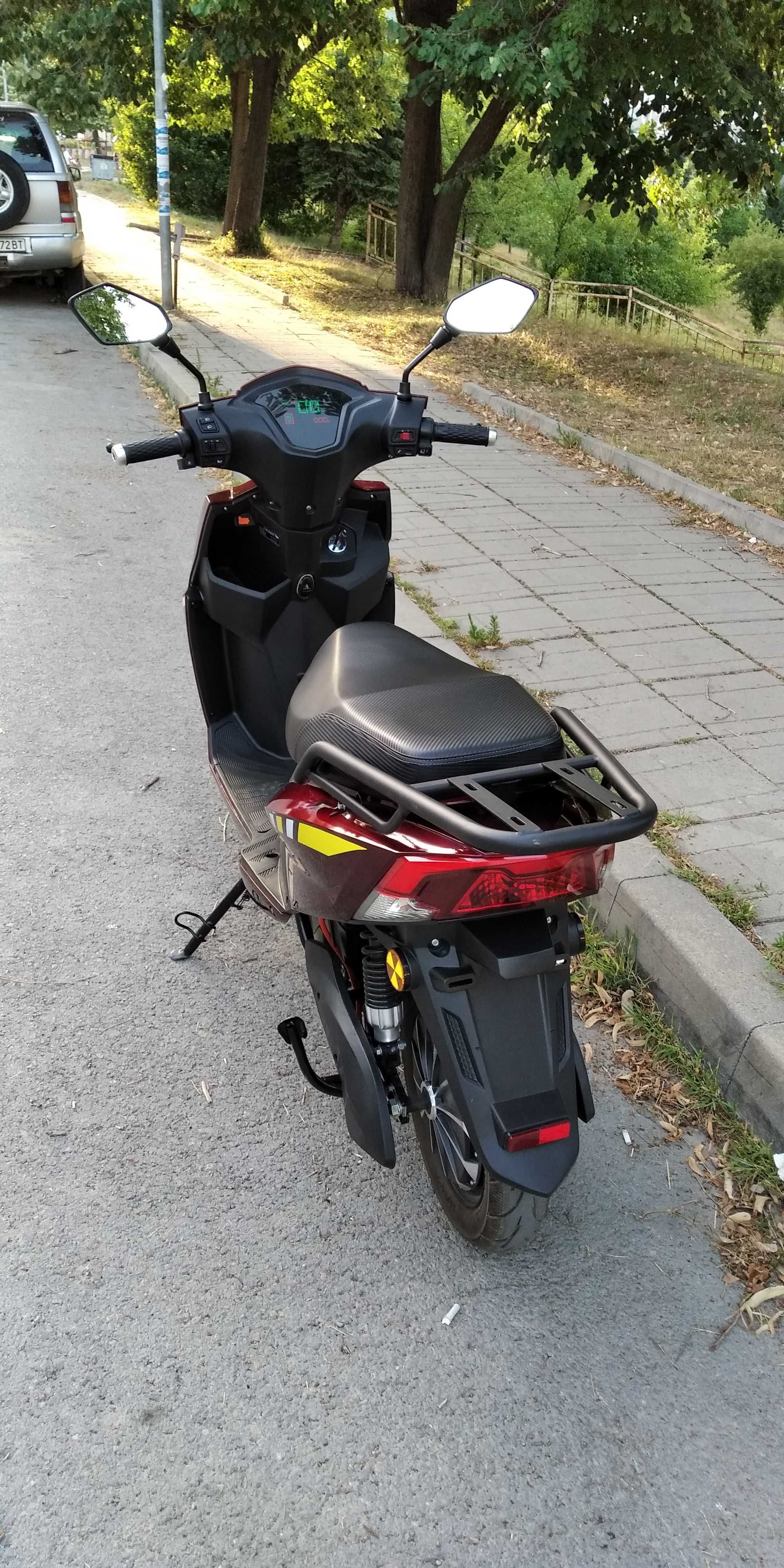 Електрически скутер MBH Moto S6B Prime 72V 3000W