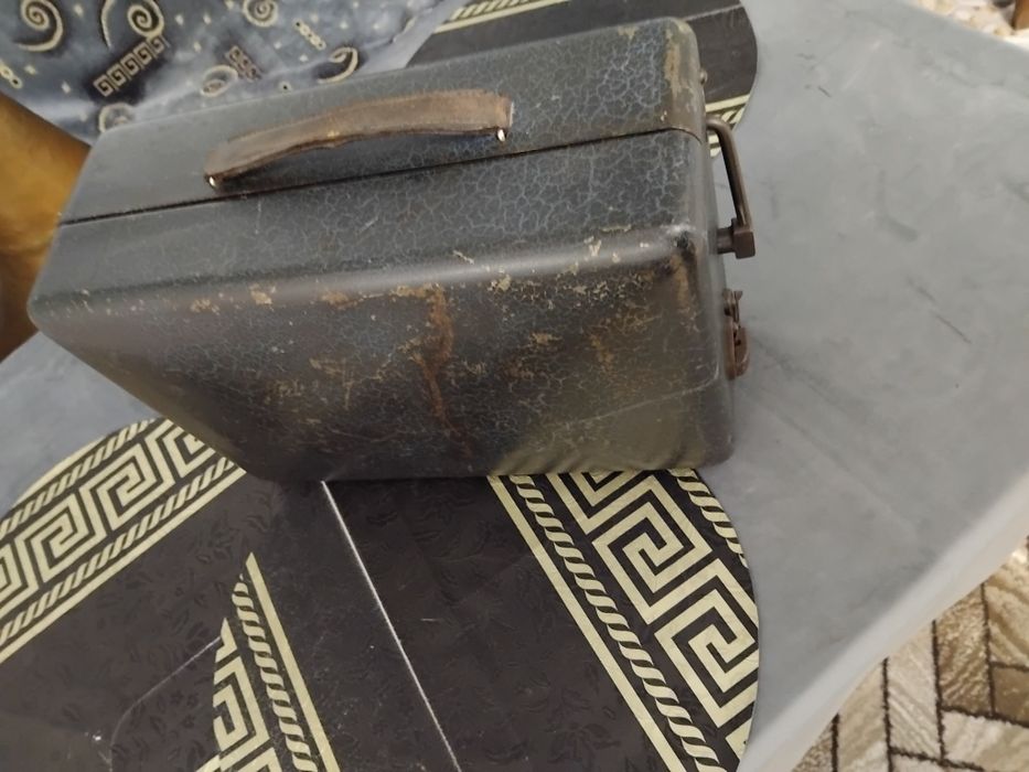 Superb patefon, gramofon COLUMBIA, fabricat în ANGLIA în anul 1924.