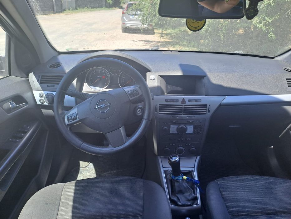 Opel astra h 1.9 diesel 2007  800euro