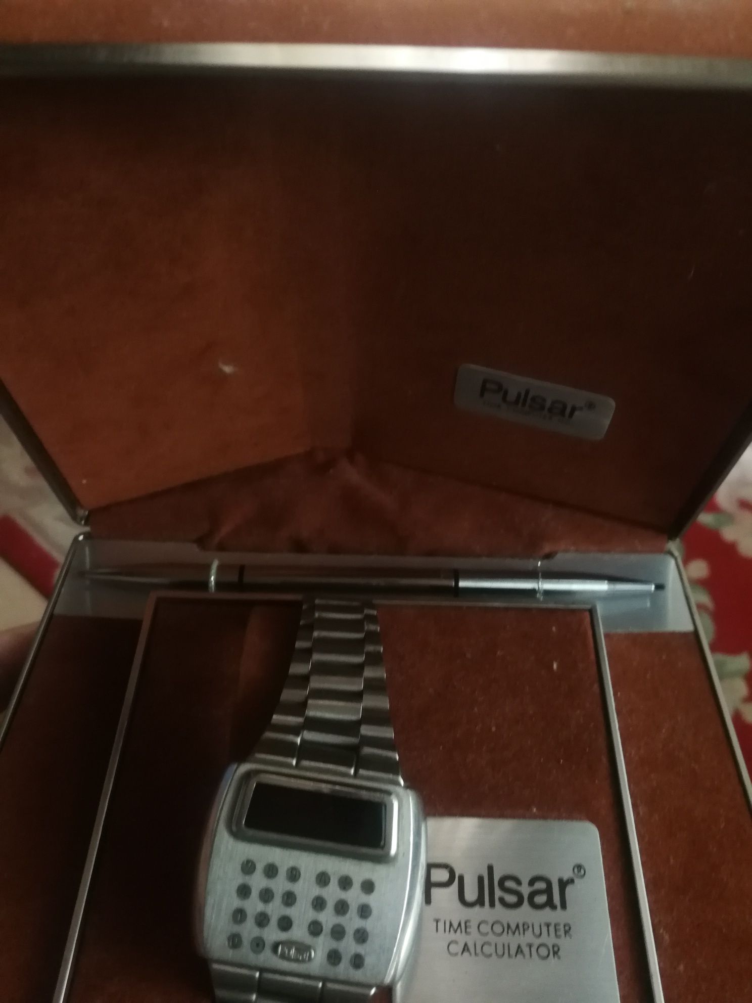 Ceas de colectie american Pulsar 1975 . Primul ceas cu calculator