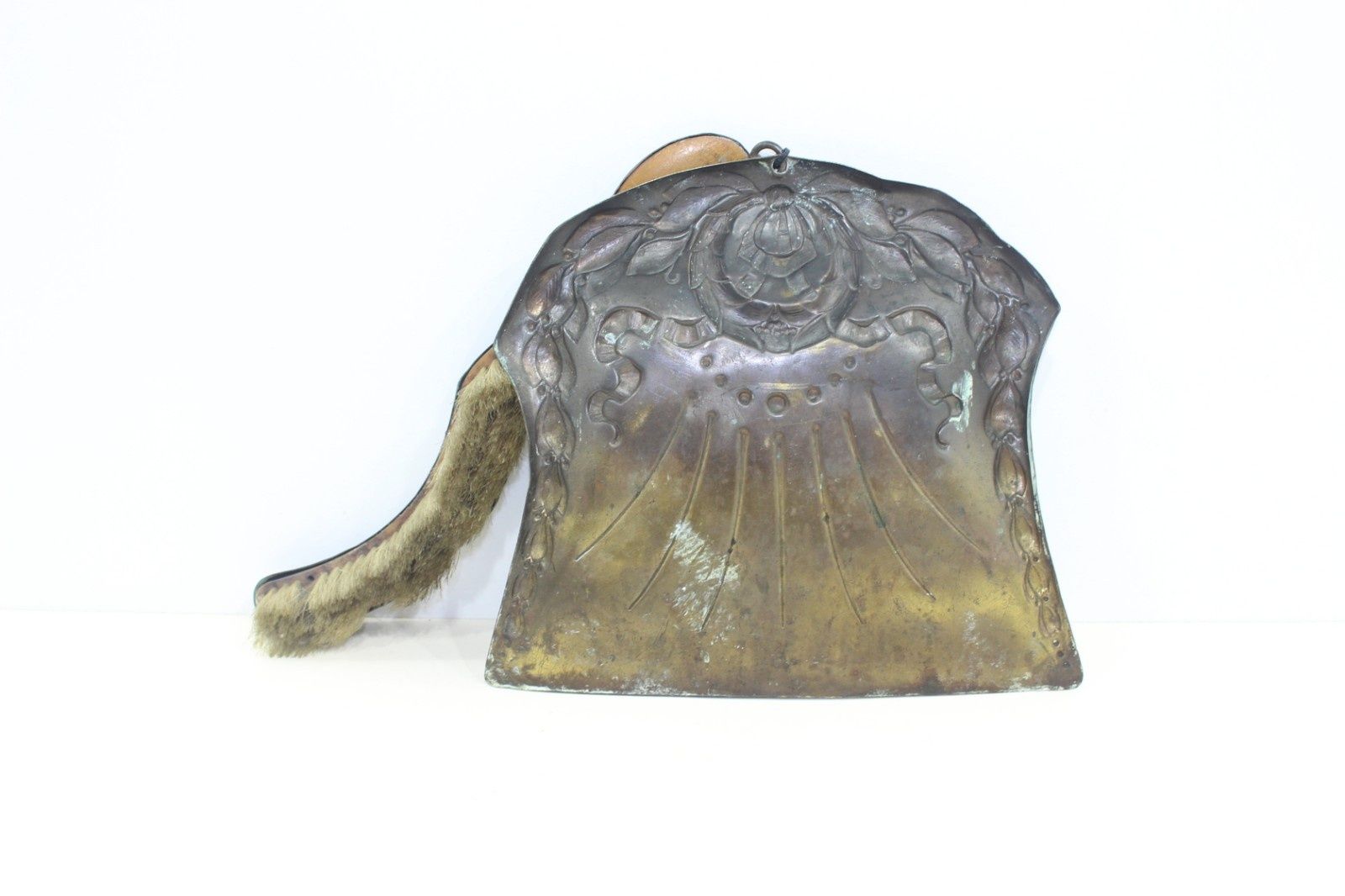 Стари бронзови четка и лопатка за почистване на маса. Внос Франция